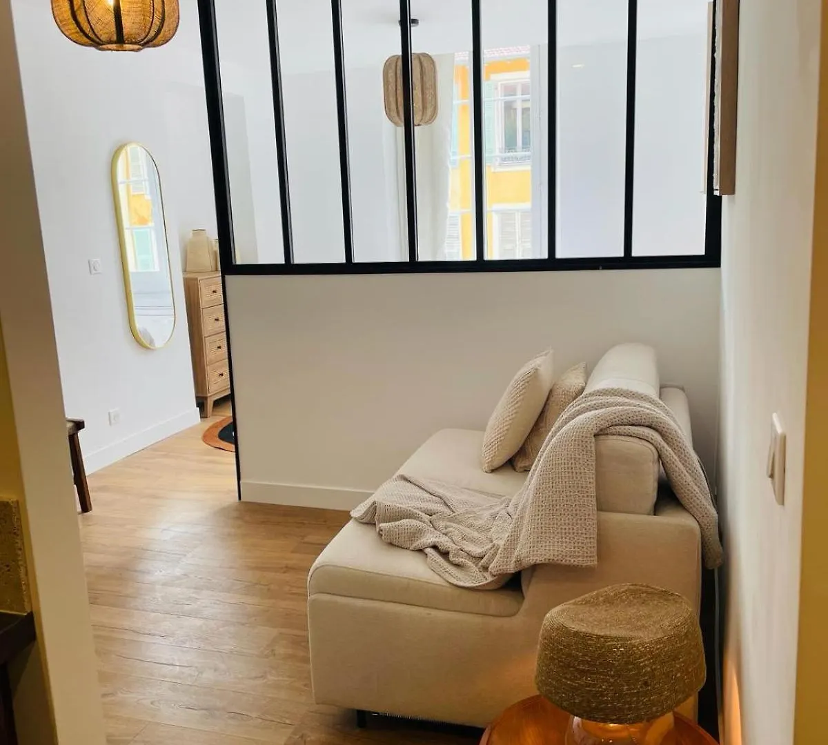 Appartements Hotel Le G Nice Apartment