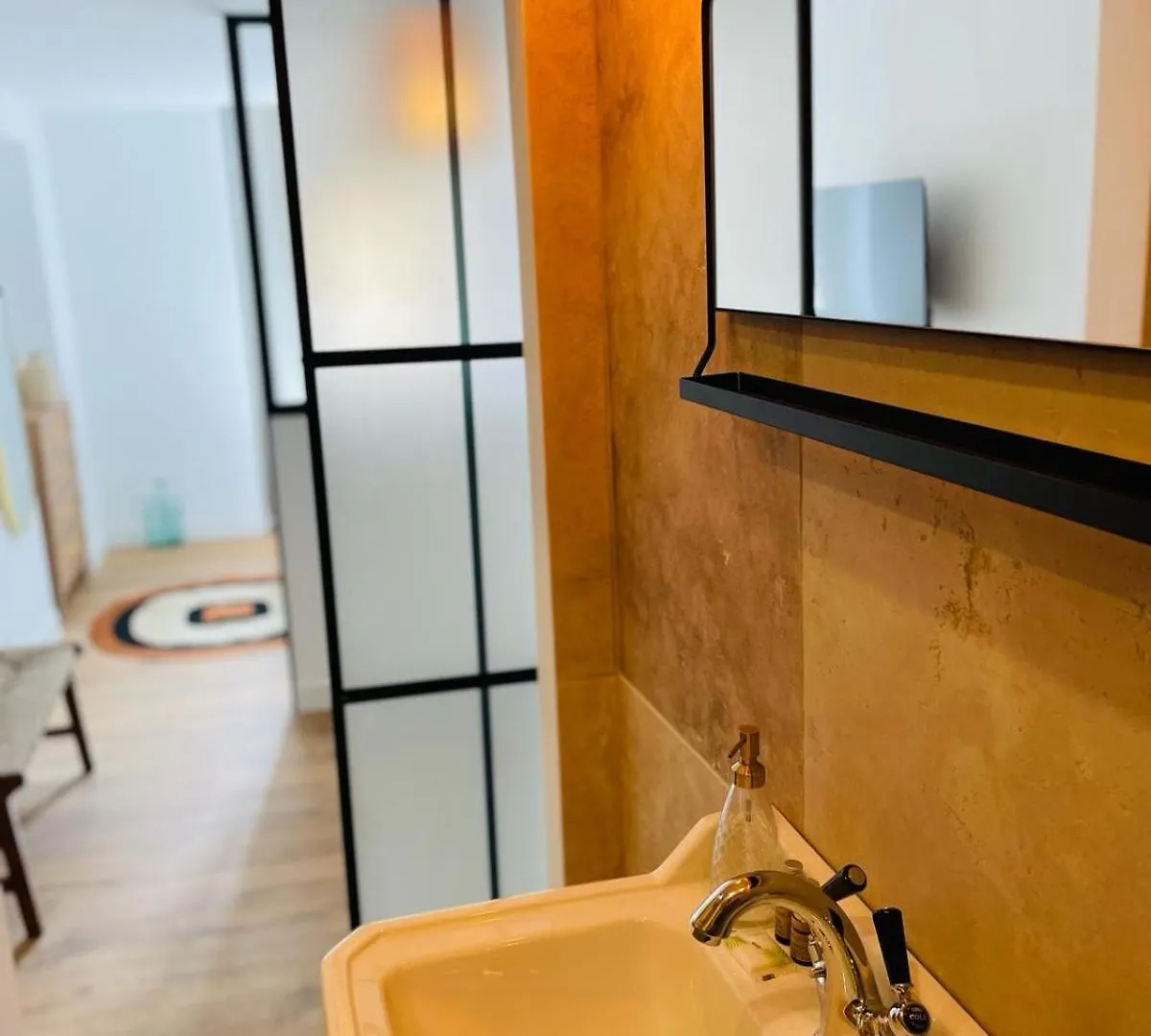 Appartements Hotel Le G Nice Apartment